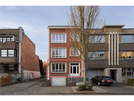 appartement te koop in berchem met 2 slaapkamers