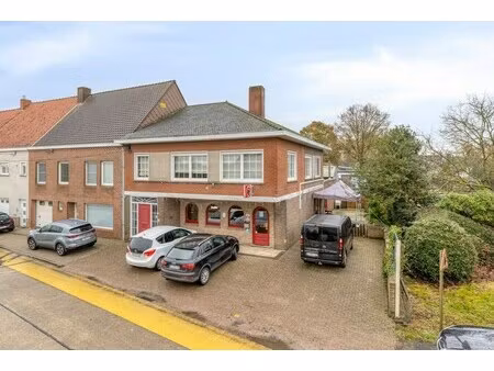 huis te koop in oostrozebeke met 3 slaapkamers