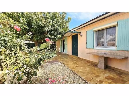 villa f4 de plain pied avec jardin et garage