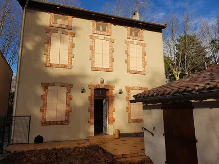 location maison 5 pièces  144.00m²  belvèze