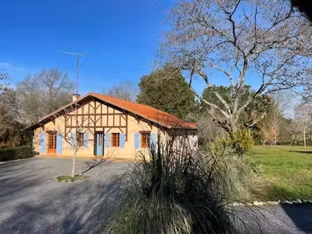 ensemble immobilier habitation & dépendances sur terrain 3.7 hectares
