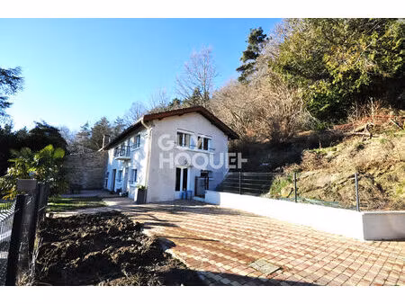 maison à duerne de 95 m² sur un terrain de 7681 m²