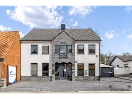 commercieel te koop in beringen met 3 slaapkamers