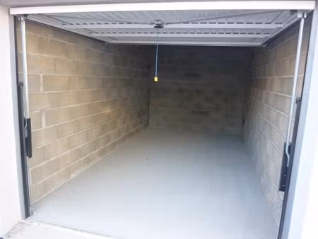 location commerce 13 m² à marseillan (34340)