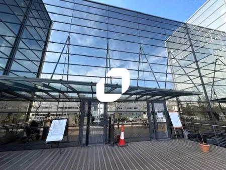 a louer  technoparc poissy belles prestations