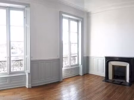 location appartement 5 pièces 130 m² à nantes (44000)