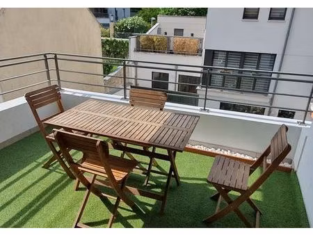 location appartement 2 pièces 42 m² à courbevoie (92400)