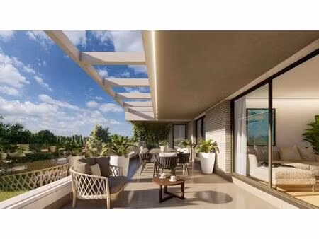 *grand balcon de 27m²/spacieux  lumineux avec nombreux rangements/chambre parentale/vue su