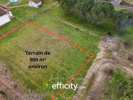 terrain - 900 m²