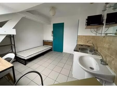 location appartement 1 pièce 12 m² à angers (49000)