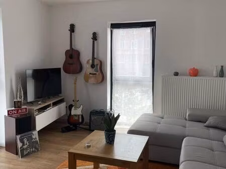 location appartement 4 pièces 75 m² à lille (59000)