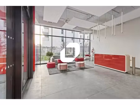 location bureau saint denis 93200