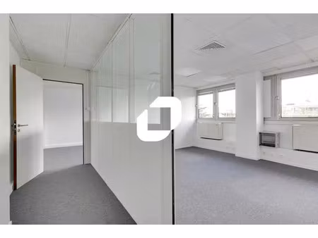 a louer  face a parly 2