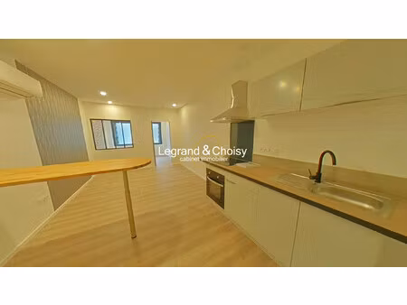 t2 neuf avec climatisation