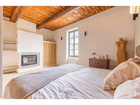 vente appartement 2 pièces 65m2 lourmarin 84160 - 349000 € - surface privée