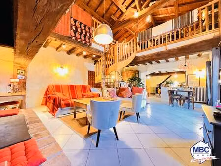 vente maison à montrevault-sur-evre (49110) : à vendre / 243m² montrevault-sur-evre