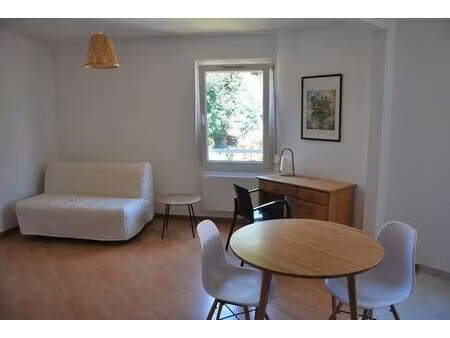 location appartement 2 pièces 28 m² à nantes (44000)