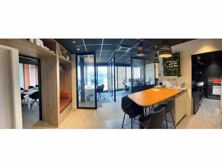 location bureaux et commerces aux herbiers (85500) : à louer / 65m² les herbiers