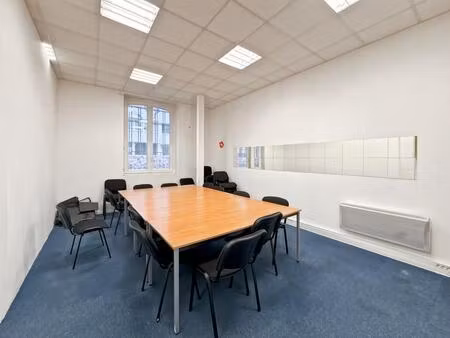 location bureau 106 m² à orléans (45000)
