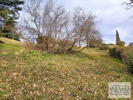 terrain 578 m²-viabilise-vue