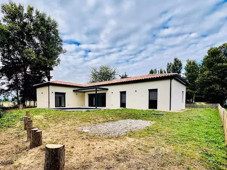 vente maison 5 pièces 150 m² à ambonil (26800)  490 000 €
