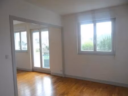 location appartement 3 pièces 67 m² à larmor-plage (56260)