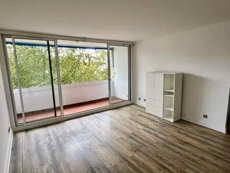 appartement de 3 pièces - meudon la foret