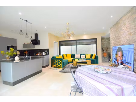 vente maison 4 pièces 136 m² à castries (34160)  520 000 €