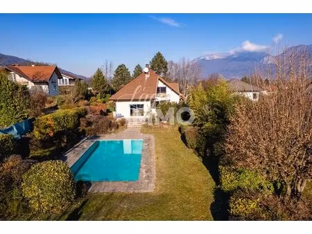 villa avec piscine à sévrier côté lac