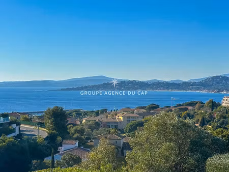 vente villa 6 pièces 136 m² à les issambres (83380)  1 390 000 €