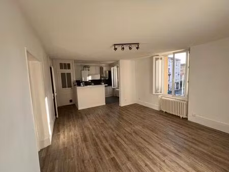 location appartement 4 pièces 68 m² à clermont-ferrand (63000)