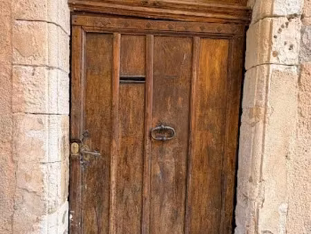 vente appartement 3 pièces 85 m² à saint-saturnin-lès-apt (84490)  149 000 €