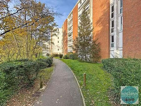 à vendre appartement type 3 avec balcon à orléans la source (45100)