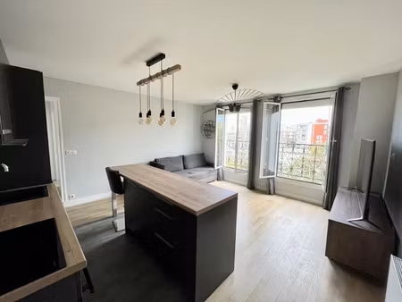 location meublée appartement 2 pièces 42 m² à saint-ouen (93400)  1 300 €