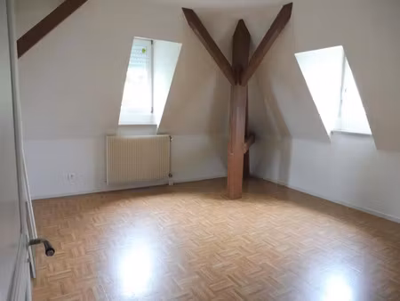 location appartement 3 pièces 88 m² à sainte-marie-aux-mines (68160)  790 €