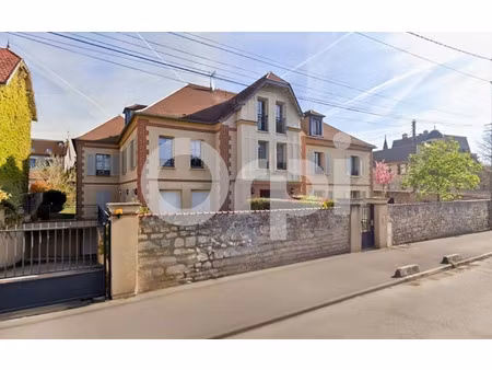 location stationnement  18 m² t- à senlis  200 €