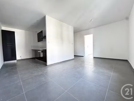 appartement t2 à louer - 2 pièces - 40 40 m2 - st fons - 69 - rhone-alpes