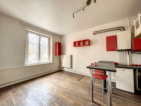 rue du haut bourgeois - (disponibilité immédiate)