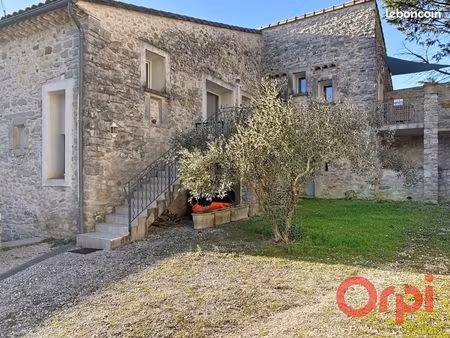 appartement 3 pièces 97 m²