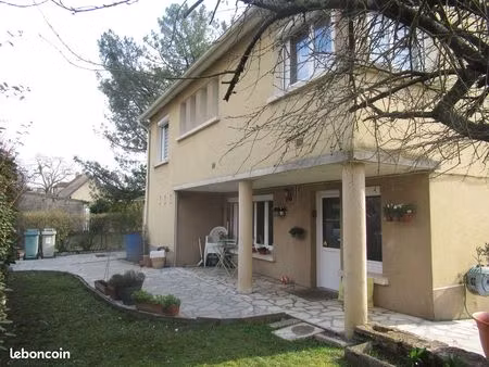 belle maison familiale à deux du centre ville de mantes la jolie