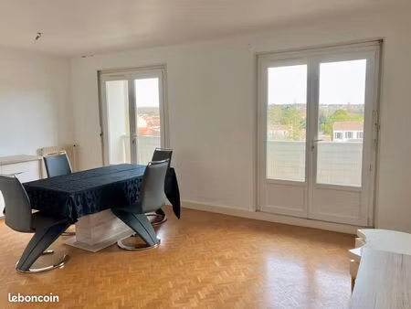 angoulême - saint-cybard - grand appartement f3 rénové avec balcon et parking