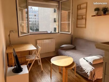 studio meublé 21m2 saint-mandé 850 euros