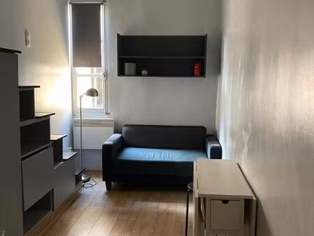 studio 1 pièce 12 m²
