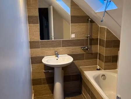 3 pièces centre nemours 77140