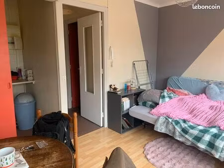 studio proche port de plaisance