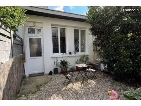 charmante maisonnette en duplex meublée avec cour privative – hyper-centre de rouen