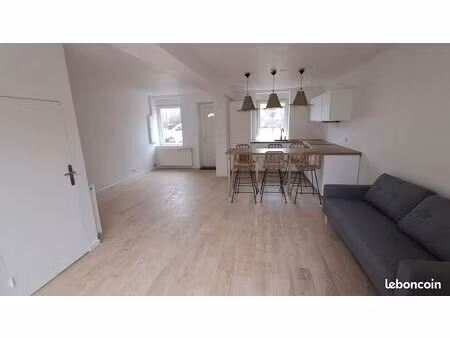 charmante maison 3ch avec jardin  rénovée  ultra centre en face du métro mairie de croix  