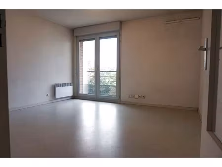 toulouse  arènes - route de st simon   t1 de 20.30 m2 avec