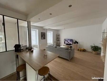 maison en pierres – 5 pièces – 111 m²