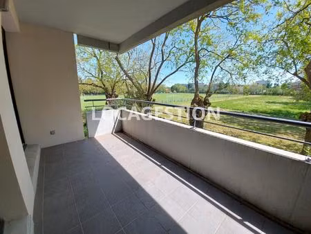 t3 sans vis a vis - croix daurade - balcon - parking